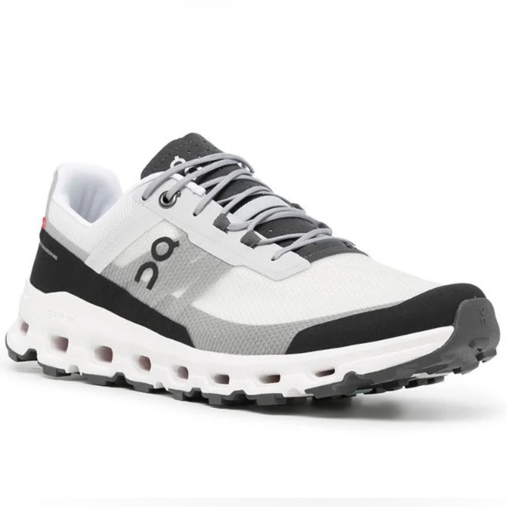 ON CLOUDVISTA WOMEN’S RUNNING SHOE